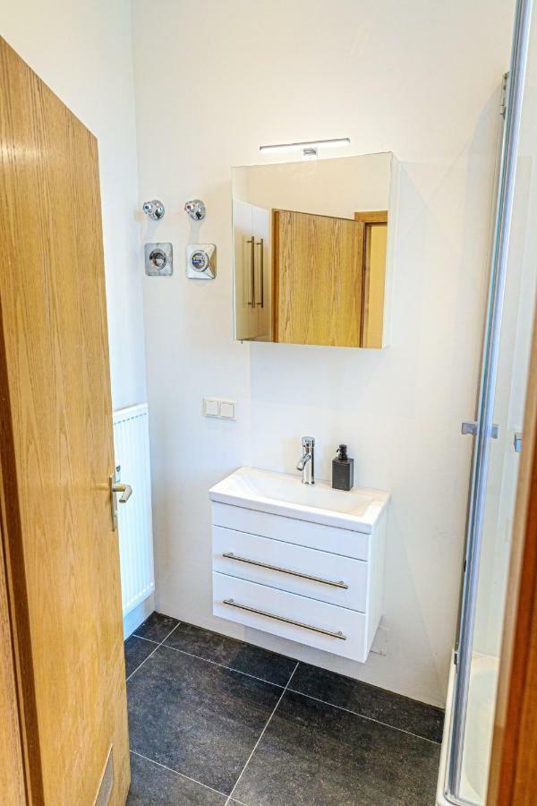 Charming City Apartment With Parking Spot Wurzburg Luaran gambar